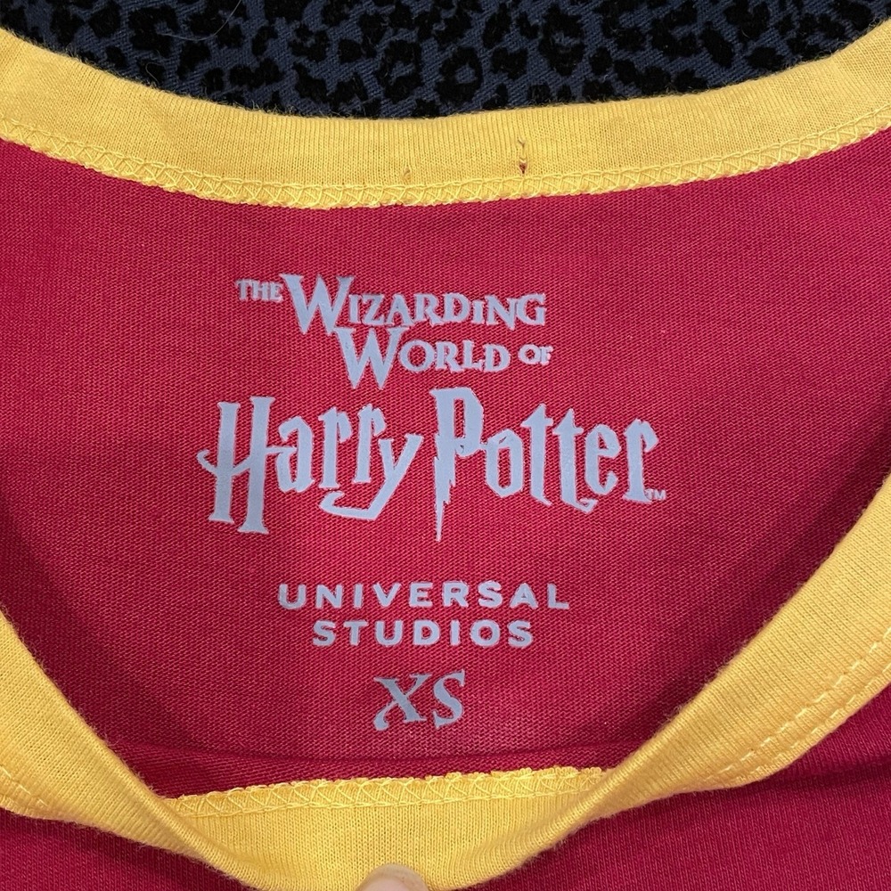 Universal Studios Harry Potter T-Shirt XS Gryffindor Quidditch Ringer Jersey - Picture 5 of 5
